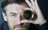 Jovan Njegović Drndak: Preti nam opasnost da umesto jezikom hiljadu reči u fotografiji progovorimo jezikom koji ni sami ne razumemo Jovan Njegović Drndak: Preti nam opasnost da umesto jezikom hiljadu reči u fotografiji progovorimo jezikom koji ni sami ne razumemo